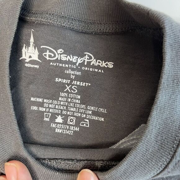 Walt Disney World Parks Grey Gold Sequins Spirit Jersey Size XS - Picture 4 of 4